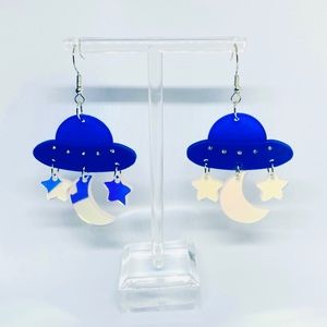 NWT Blue Iridescent Spaceship Acrylic 3D Earrings